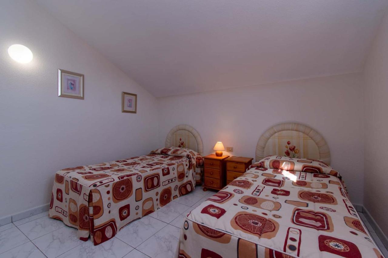 Los Diamantes 2 bed Apartment Los Cristianos  Bagian luar foto