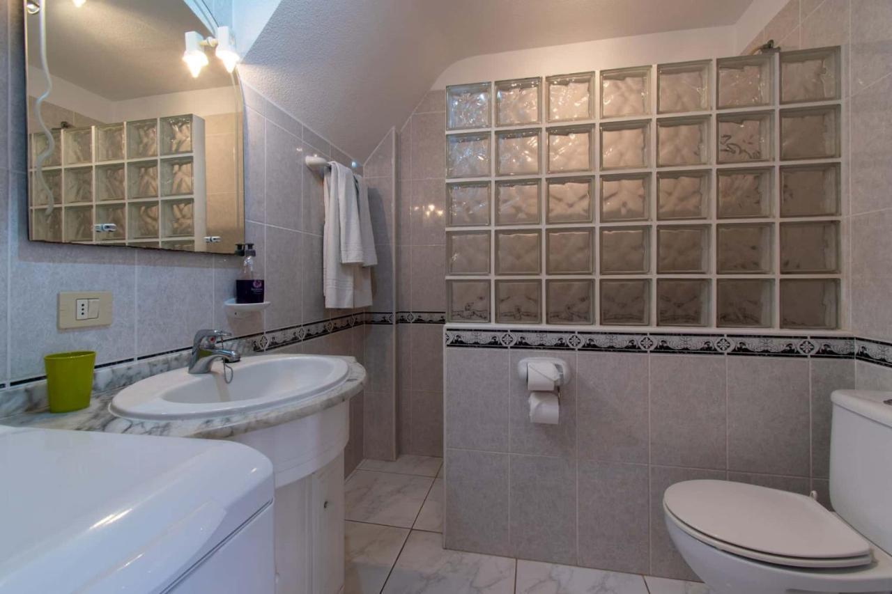 Los Diamantes 2 bed Apartment Los Cristianos  Bagian luar foto