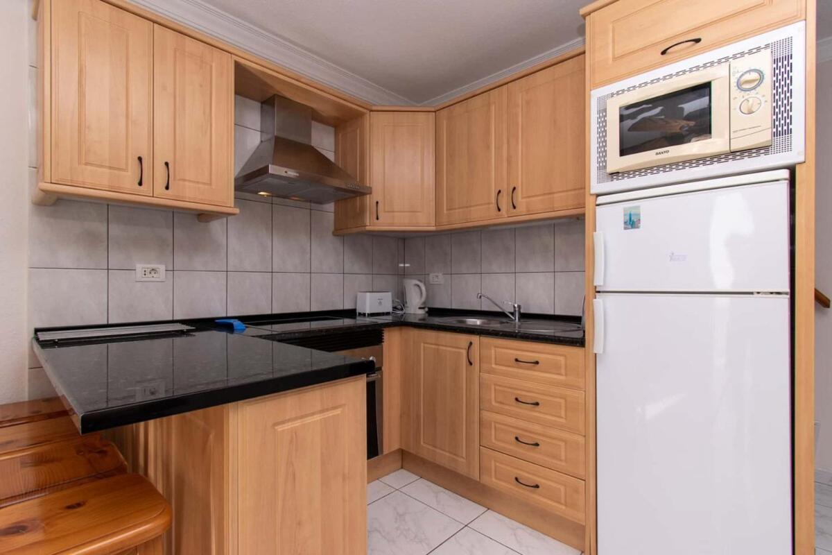 Los Diamantes 2 bed Apartment Los Cristianos  Bagian luar foto