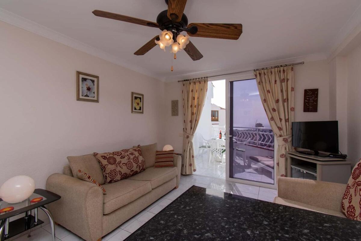 Los Diamantes 2 bed Apartment Los Cristianos  Bagian luar foto