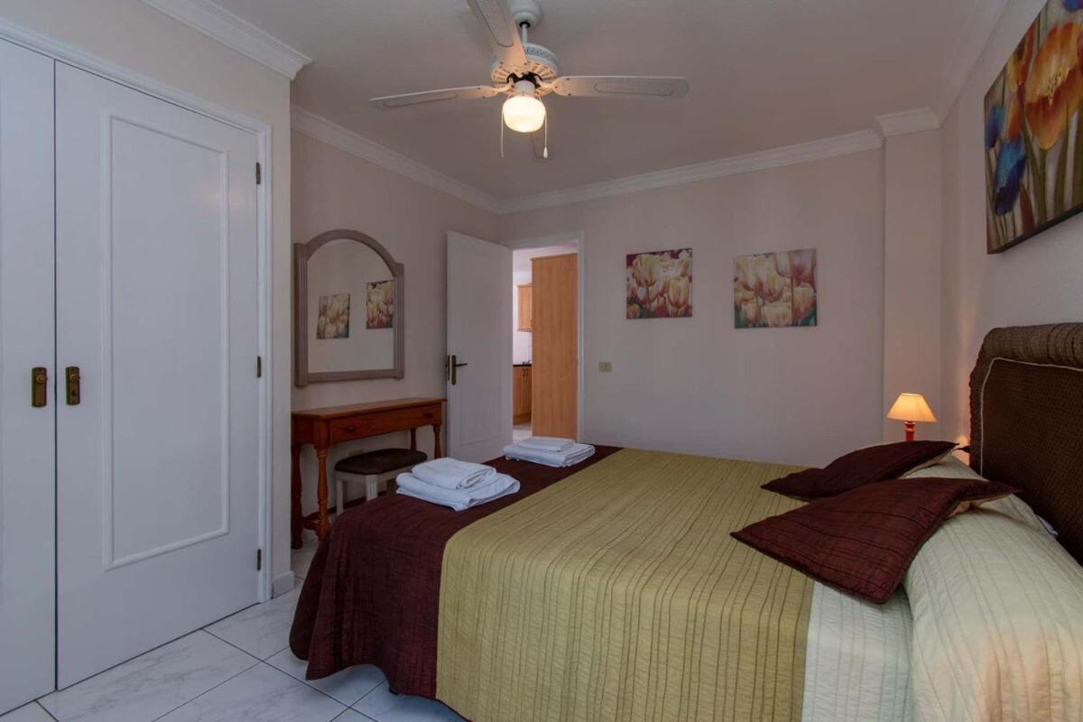 Los Diamantes 2 bed Apartment Los Cristianos  Bagian luar foto